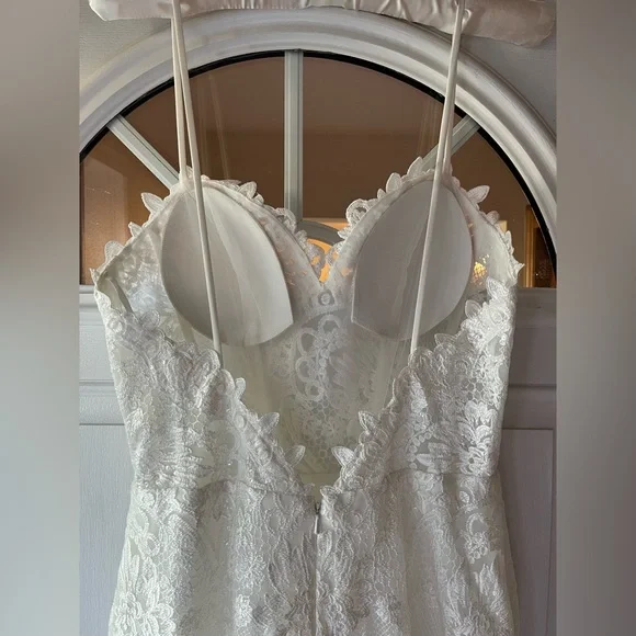 Made With Love Wedding Dress - Picture 5 of 10